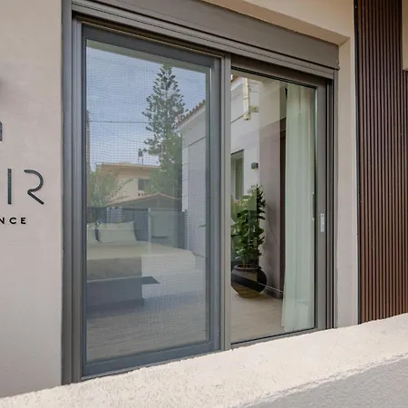 Noir - Chic 2br House Near *
